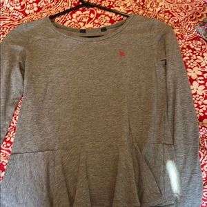Long sleeve lose at the bottom